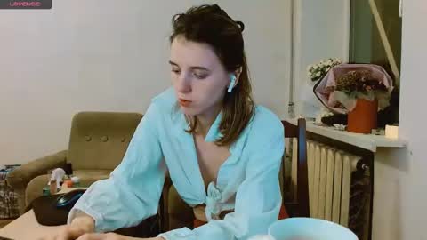 Snapshot of rosa843850 chatting on 02.22.25 rosa843850 online show from 02.22.25