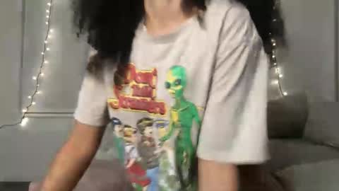 Snapshot of rosalinatoosexy chatting on 04.28.26 Rosalina online show from 04.28.26