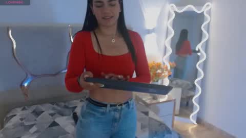 Snapshot of rosalind_tay chatting on 11.12.25 ROSALIN online show from 11.12.25