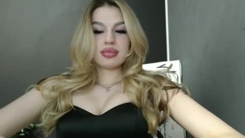 Rosalina online show from 05.04.26