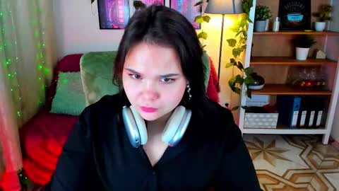 Snapshot of rosalineaslin chatting on 02.14.26 Rosaline online show from 02.14.26