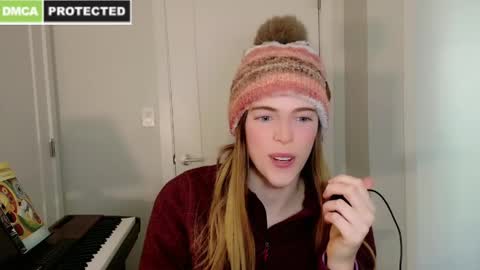 rose77782 online show from 01.30.25