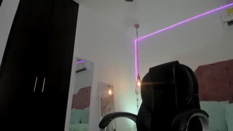 rose__monroe online show from 11.01.25