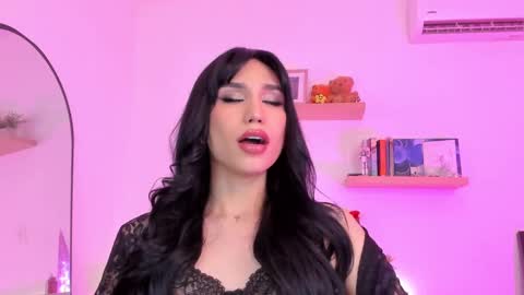 Rose Saenz online show from 12.15.24