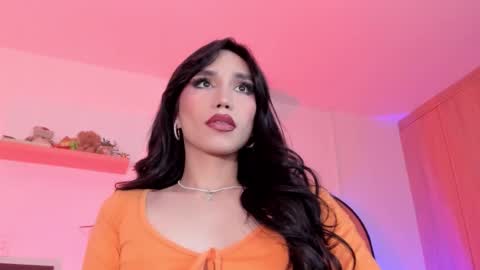 Rose Saenz online show from 10.19.25