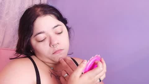 Snapshot of rose_barbara chatting on 12.26.24 Barbara rose online show from 12.26.24