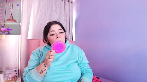 Snapshot of rose_barbara chatting on 12.30.24 Barbara rose online show from 12.30.24
