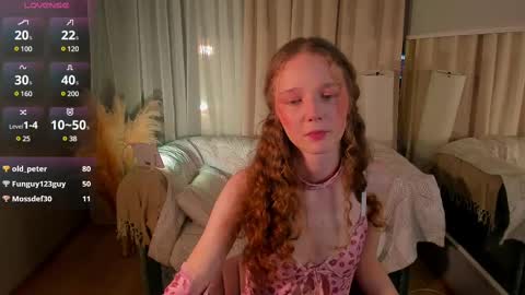 Snapshot of rose_charming_ chatting on 02.20.25 Rose online show from 02.20.25