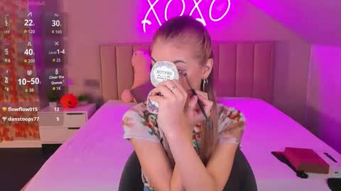 Snapshot of rose_dixon chatting on 11.12.25 Kimberlly online show from 11.12.25