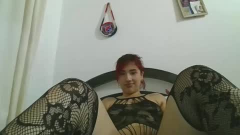 Snapshot of rose_elise chatting on 04.11.26 rose_elise online show from 04.11.26