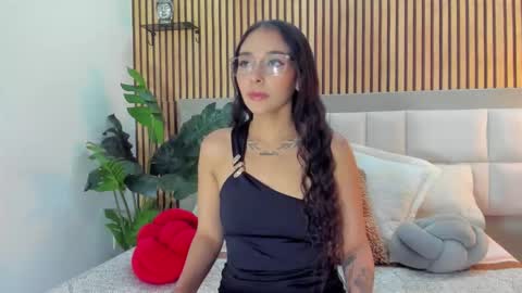 roseaurora online show from 02.02.26