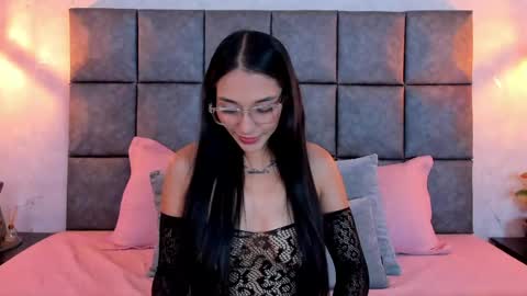 roseaurora online show from 04.27.26