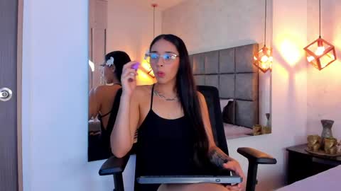 roseaurora online show from 05.06.26