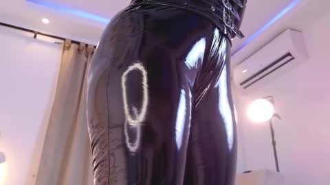 Snapshot of rosedelic chatting on 01.12.26 rosedelic online show from 01.12.26