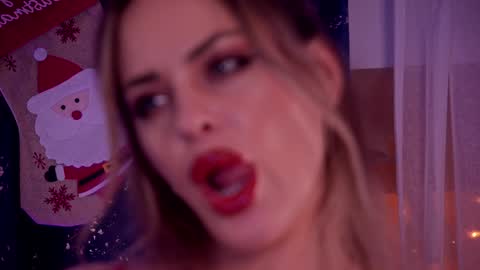 Snapshot of roseevansx chatting on 12.22.24 Sonia online show from 12.22.24