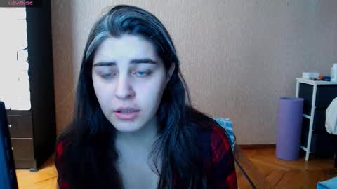 Snapshot of roselina_ chatting on 03.05.26 Rose online show from 03.05.26