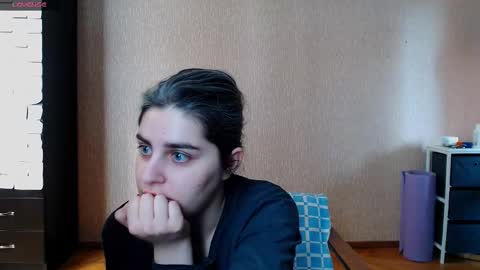 Snapshot of roselina_ chatting on 03.06.26 Rose online show from 03.06.26