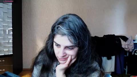 Snapshot of roselina_ chatting on 03.14.26 Rose online show from 03.14.26