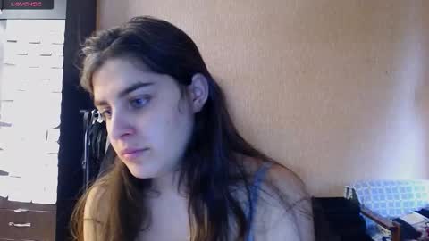 Snapshot of roselina_ chatting on 03.22.26 Rose online show from 03.22.26