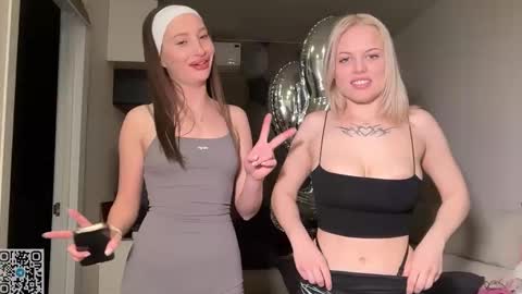 Sophie and Sarah online show from 03.16.26