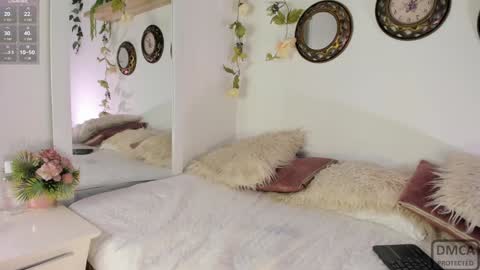 Snapshot of rosemary_rain chatting on 01.27.25 Stephani online show from 01.27.25