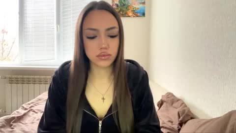 Mimi online show from 11.06.25