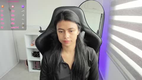 Snapshot of roseparis chatting on 10.29.25 Nat online show from 10.29.25