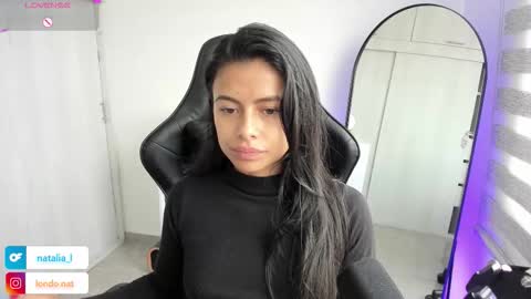 Snapshot of roseparis chatting on 01.08.26 Nat online show from 01.08.26