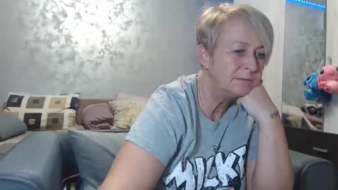 Lovepinklilly online show from 02.19.26