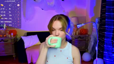 Sweety Kate online show from 10.28.25