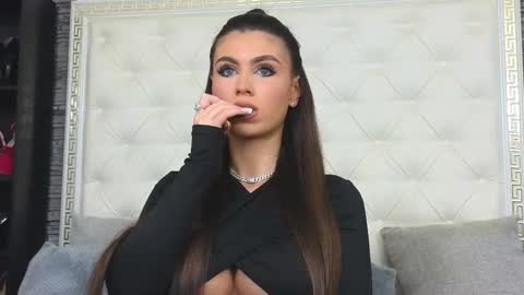 Gabriela online show from 12.05.25