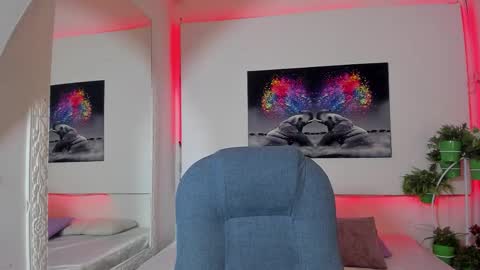 Snapshot of rosi_cooper chatting on 11.08.25 rosi_cooper online show from 11.08.25