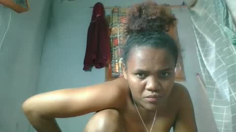 rosia22 online show from 10.05.25