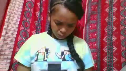 Snapshot of rosia685234 chatting on 05.13.26 rosia685234 online show from 05.13.26