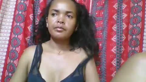 Snapshot of rosia685234 chatting on 05.16.26 rosia685234 online show from 05.16.26