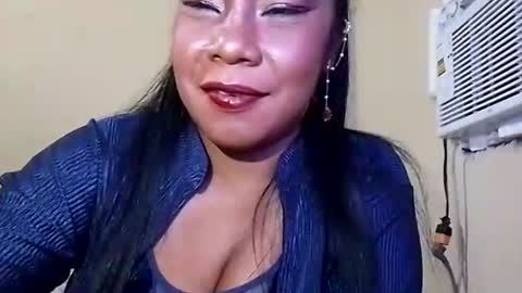 Snapshot of rosmerynava chatting on 03.08.25 rosmerynavarro online show from 03.08.25