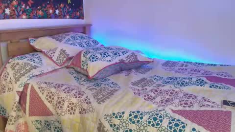 Ross BakerHot online show from 04.22.26