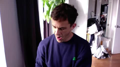 Snapshot of rosscollab chatting on 11.13.25 RossCollab online show from 11.13.25