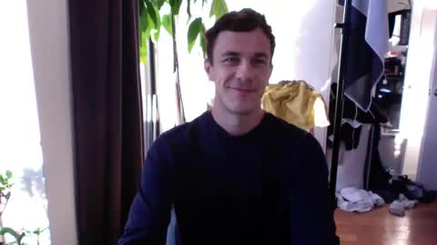 Snapshot of rosscollab chatting on 11.18.25 RossCollab online show from 11.18.25