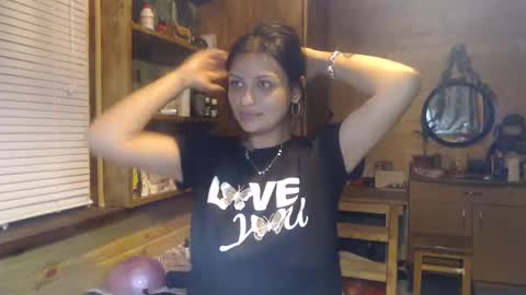 Snapshot of rosse2683 chatting on 09.24.25 rosse2683 online show from 09.24.25
