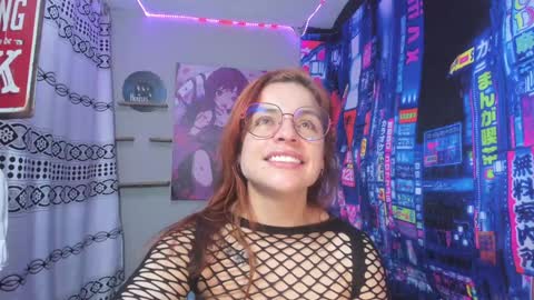 Snapshot of rosse_25 chatting on 01.06.25 Would you like to help me with supplementation and sports suits so I can compete in powerlifting online show from 01.06.25