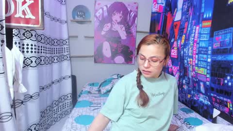 Snapshot of rosse_25 chatting on 01.07.25 Would you like to help me with supplementation and sports suits so I can compete in powerlifting online show from 01.07.25