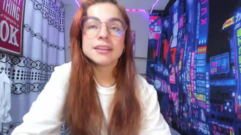 Snapshot of rosse_25 chatting on 01.08.25 Would you like to help me with supplementation and sports suits so I can compete in powerlifting online show from 01.08.25