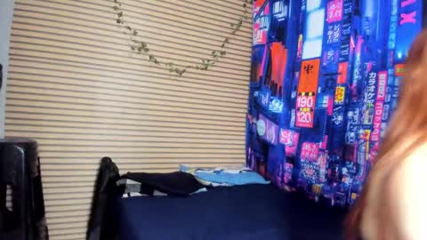 Snapshot of rosse_25 chatting on 02.19.25 Would you like to help me with supplementation and sports suits so I can compete in powerlifting online show from 02.19.25