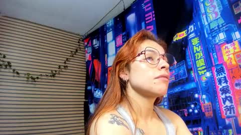 Snapshot of rosse_25 chatting on 02.25.25 Would you like to help me with supplementation and sports suits so I can compete in powerlifting online show from 02.25.25