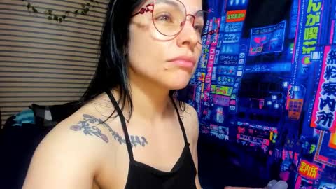 Snapshot of rosse_25 chatting on 03.08.25 Would you like to help me with supplementation and sports suits so I can compete in powerlifting online show from 03.08.25