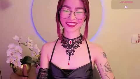 Miss Rosse online show from 12.04.25