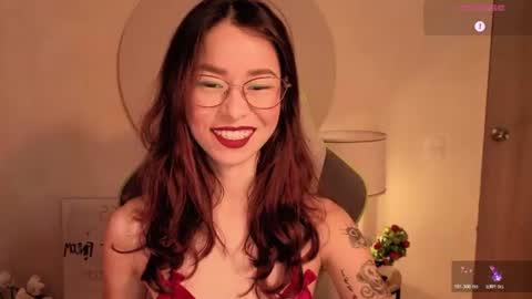 Snapshot of rosse_98_ chatting on 06.13.26 Miss Rosse online show from 06.13.26