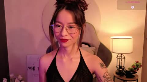 Snapshot of rosse_98_ chatting on 06.17.26 Miss Rosse online show from 06.17.26