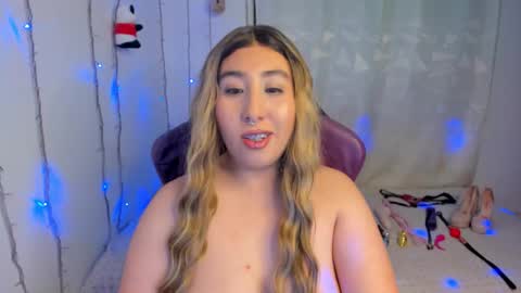 Snapshot of rossedemond30 chatting on 02.22.26 ROSSE DEMOND online show from 02.22.26